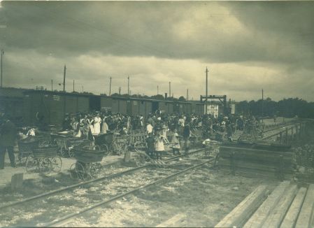 Abb.3_Gummich Kartoffelausgabe 1916 Güterbahnhof